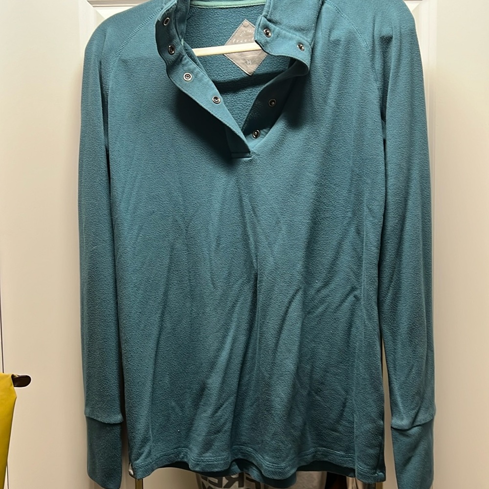 Free fly fleece